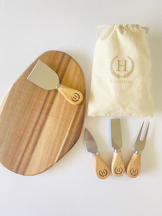 Small Cutting Board and Cheese Knife Set